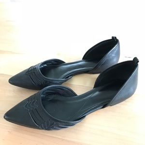 Isola black flats